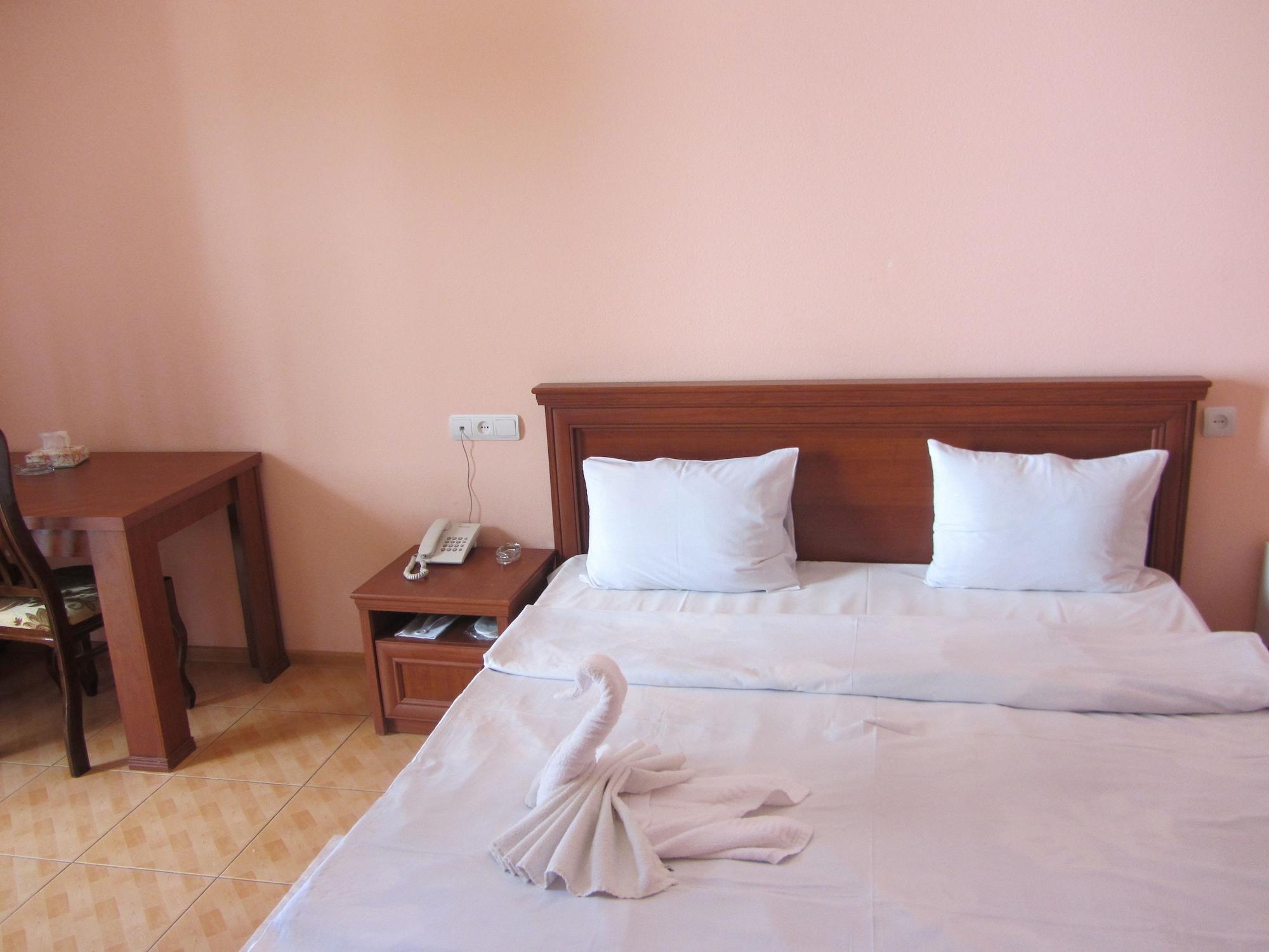 Primer Hotel Єреван Екстер'єр фото