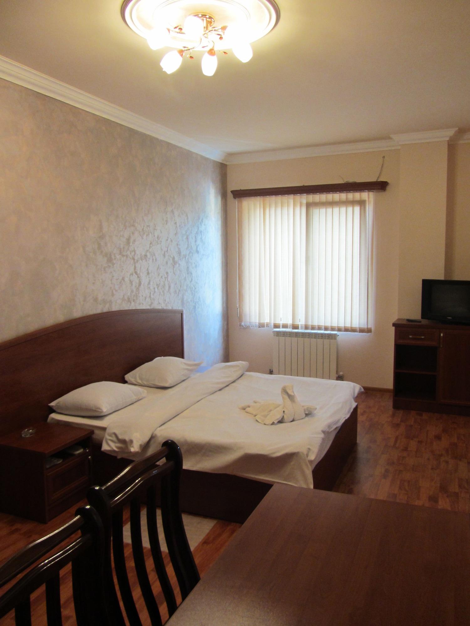 Primer Hotel Єреван Екстер'єр фото