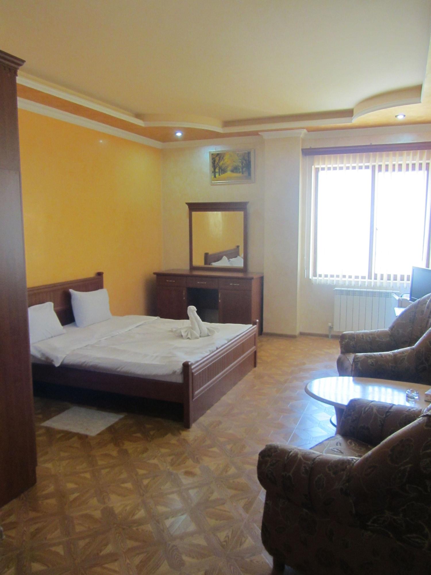 Primer Hotel Єреван Екстер'єр фото