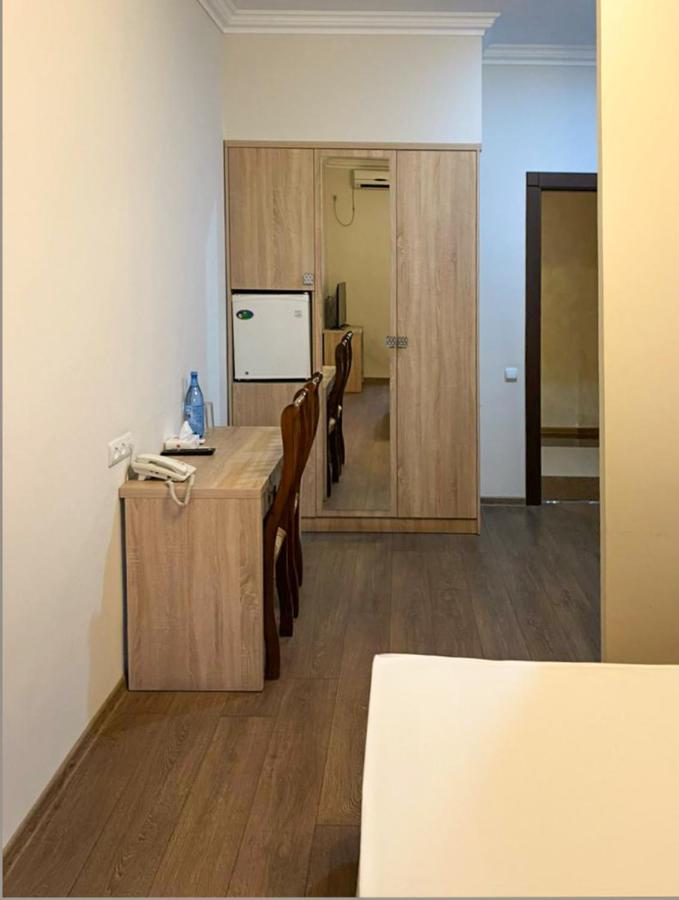 Primer Hotel Єреван Екстер'єр фото