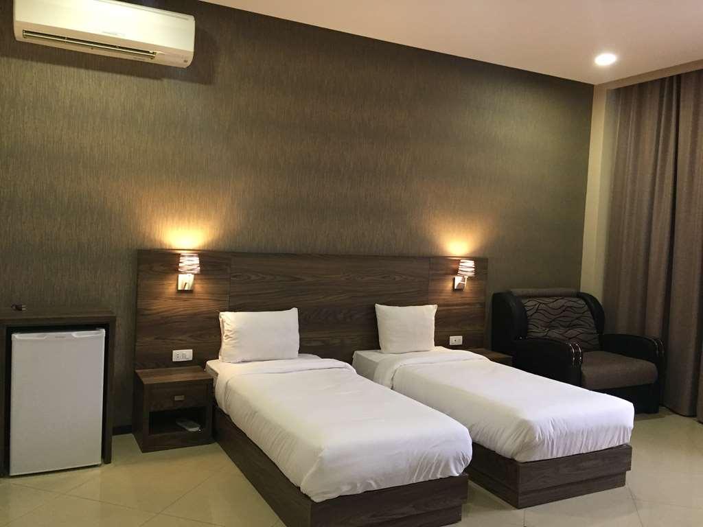 Primer Hotel Єреван Номер фото